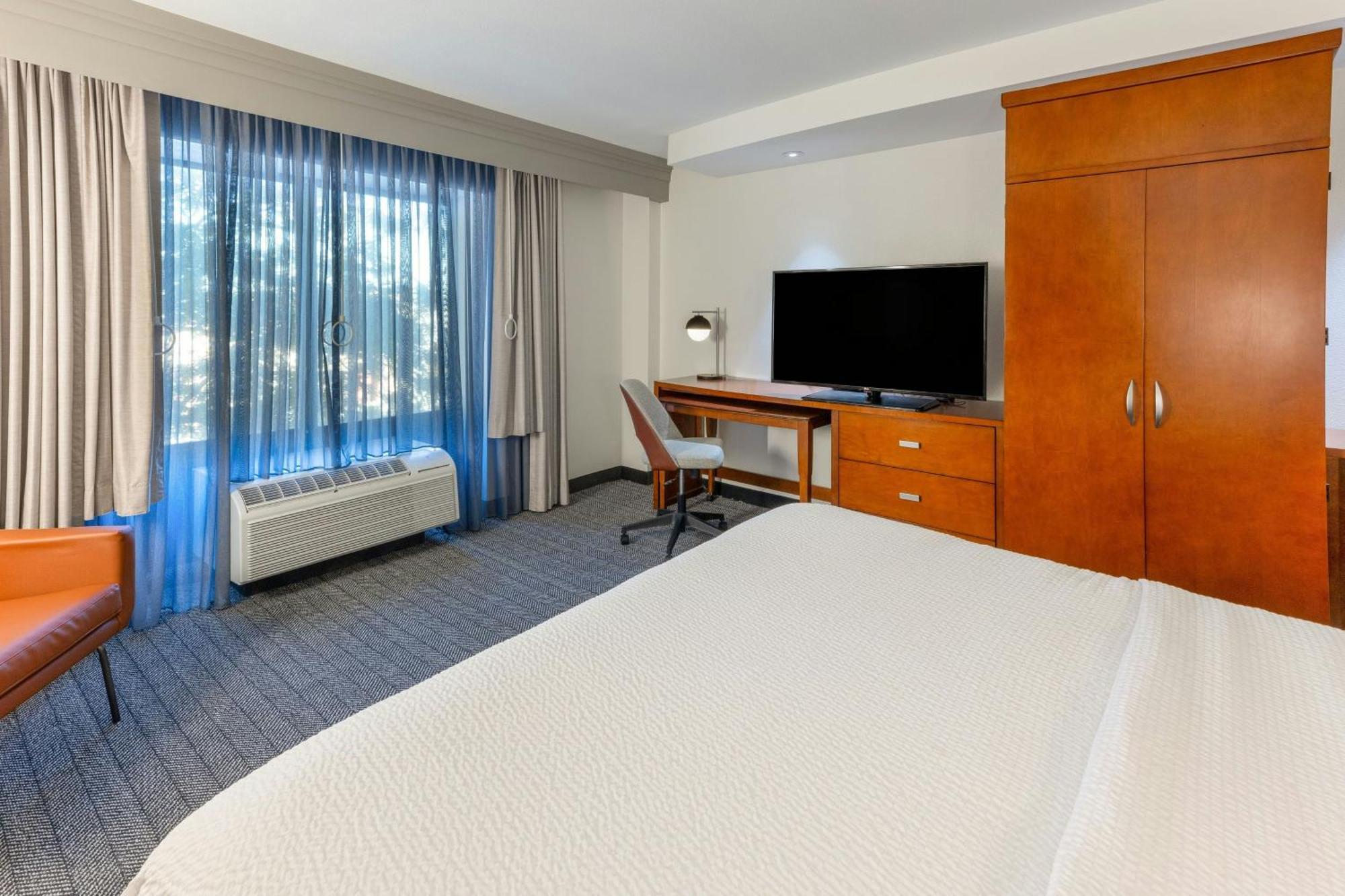 Courtyard By Marriott Wichita At Old Town Otel Dış mekan fotoğraf