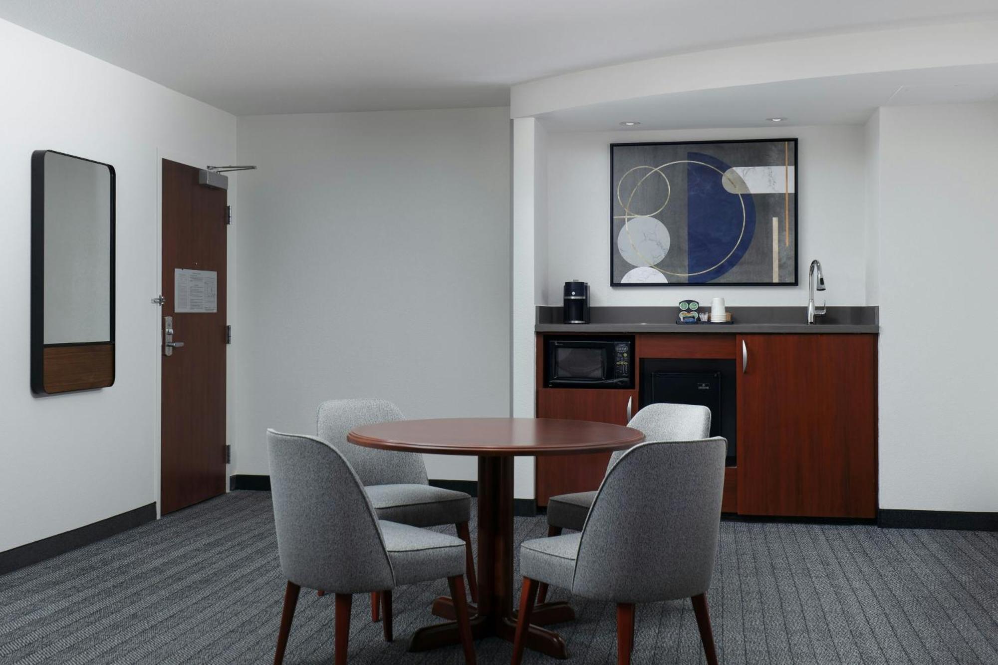 Courtyard By Marriott Wichita At Old Town Otel Dış mekan fotoğraf