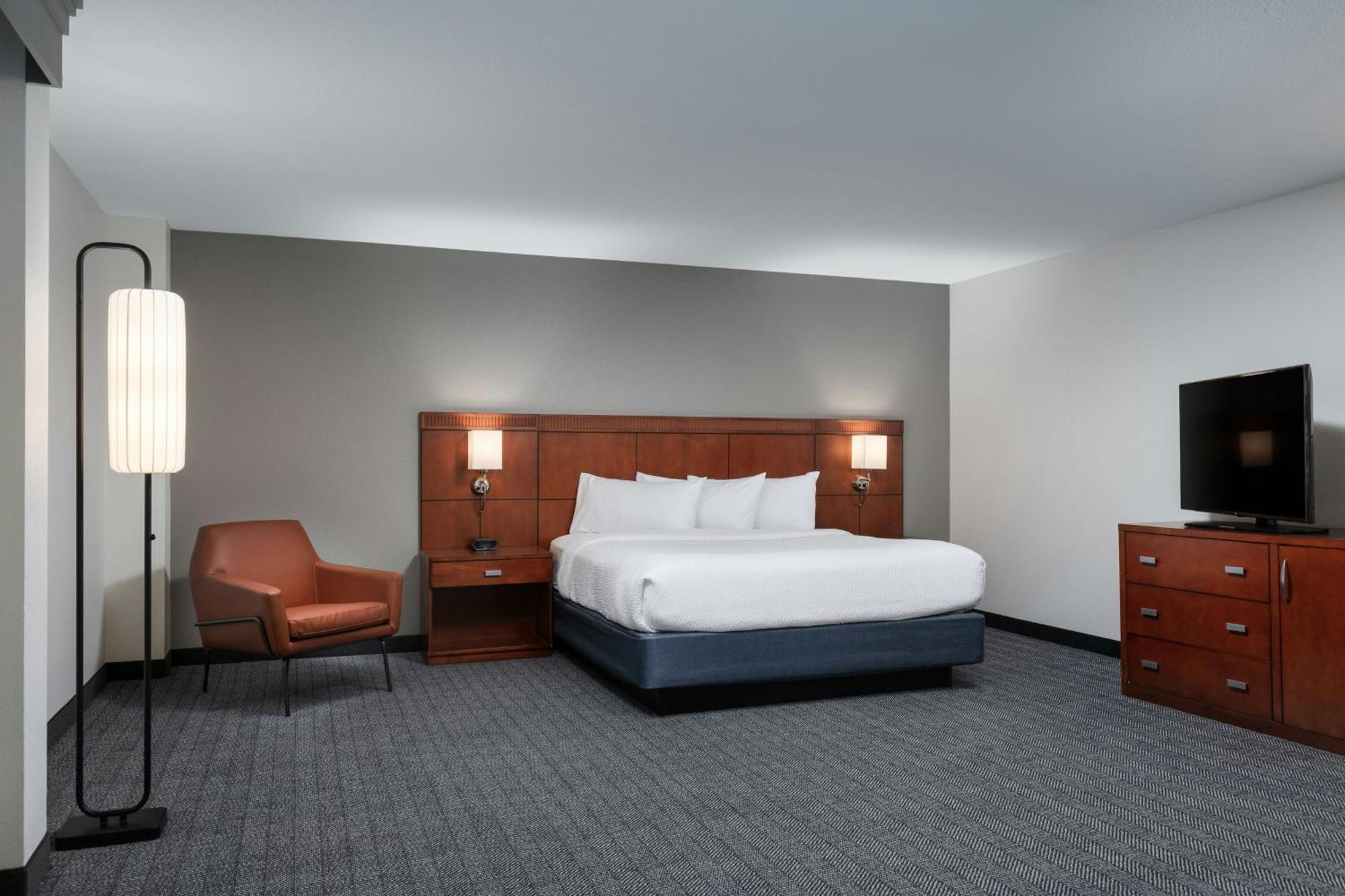 Courtyard By Marriott Wichita At Old Town Otel Dış mekan fotoğraf